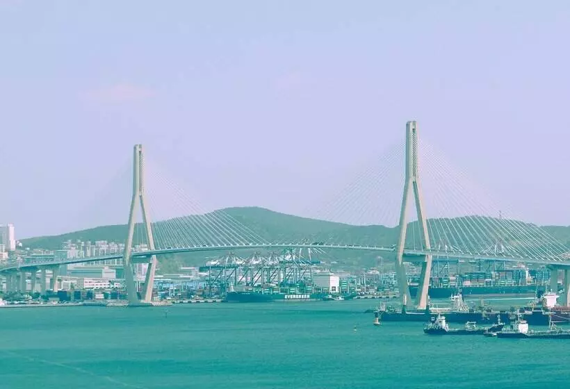 هتل Busan Connect Ocean