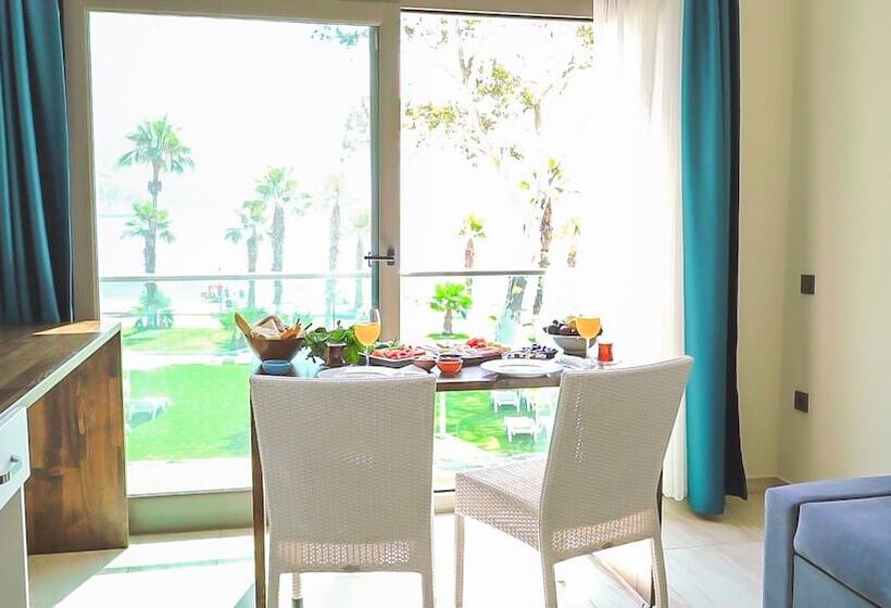 ホテル Dolunay Suit & Beach