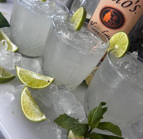 هتل Douglas Highway Inn