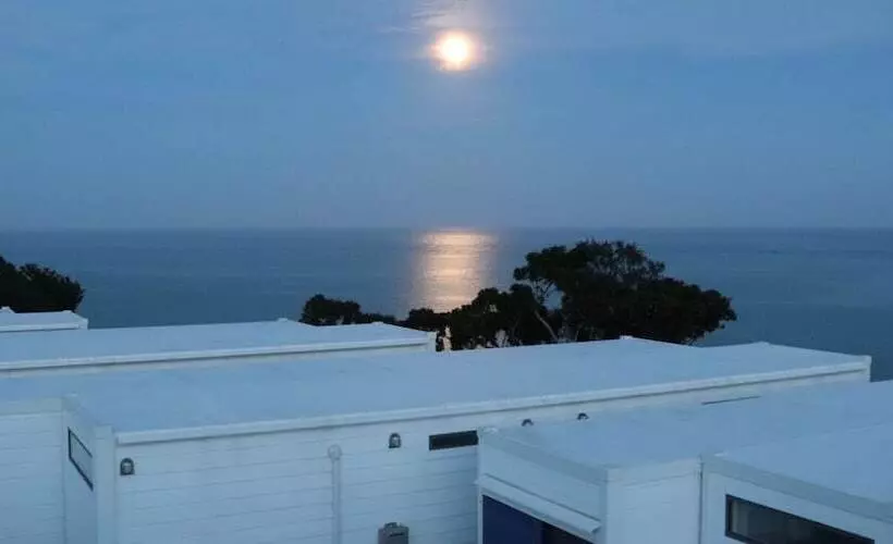 ホテル Glory Island Okinawa Yabusachi Resort