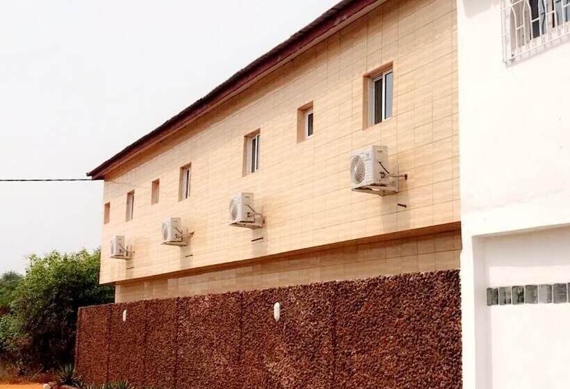 هتل Hôtel Naell Assinie