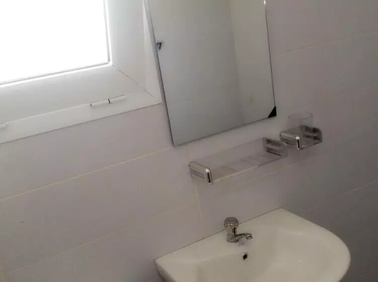 هتل Hôtel Naell Assinie