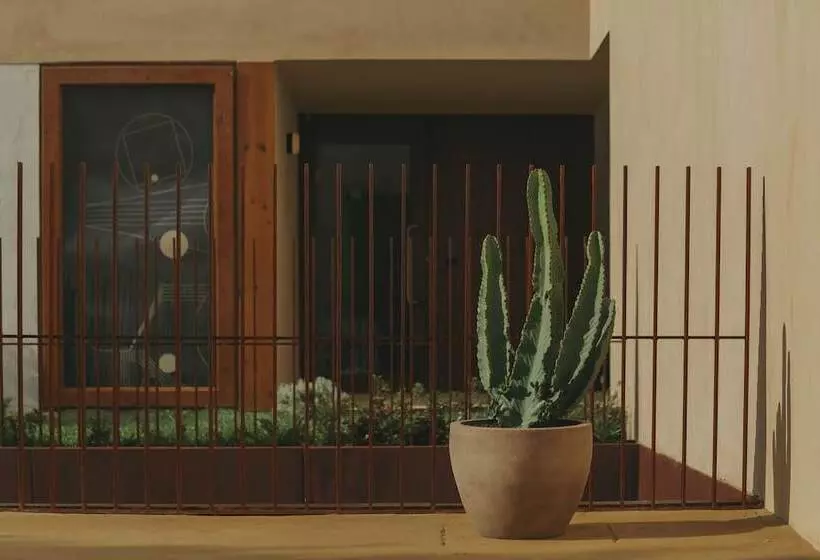 Hotel Outsite Porto Mouco