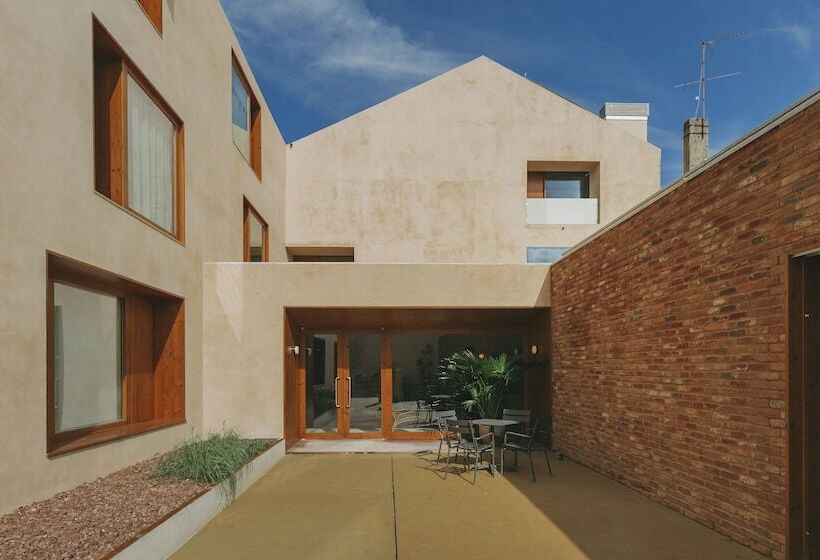 هتل Outsite Porto Mouco