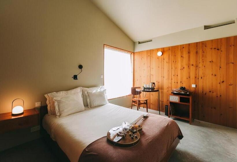 هتل Outsite Porto Mouco