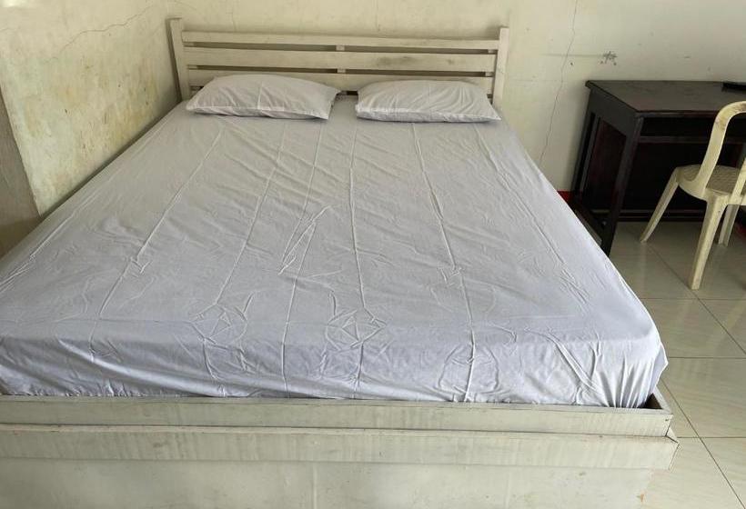 בית מלון כפרי Oyo 90616 Jojo Residence Syariah