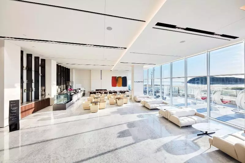 Hotelli Renebleu By Walkerhill