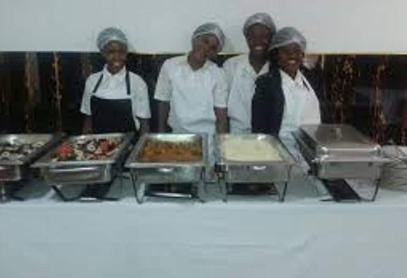 هتل Royal Cashrise Lodge