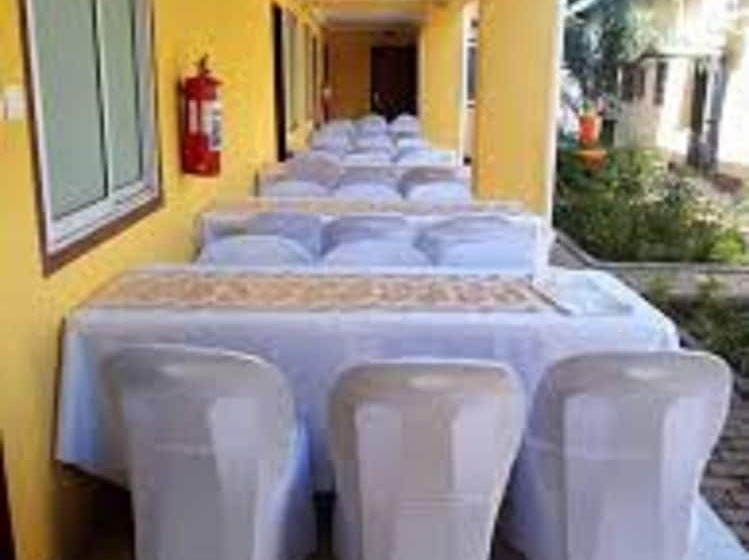 هتل Royal Cashrise Lodge