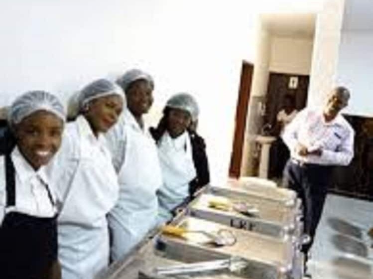 هتل Royal Cashrise Lodge