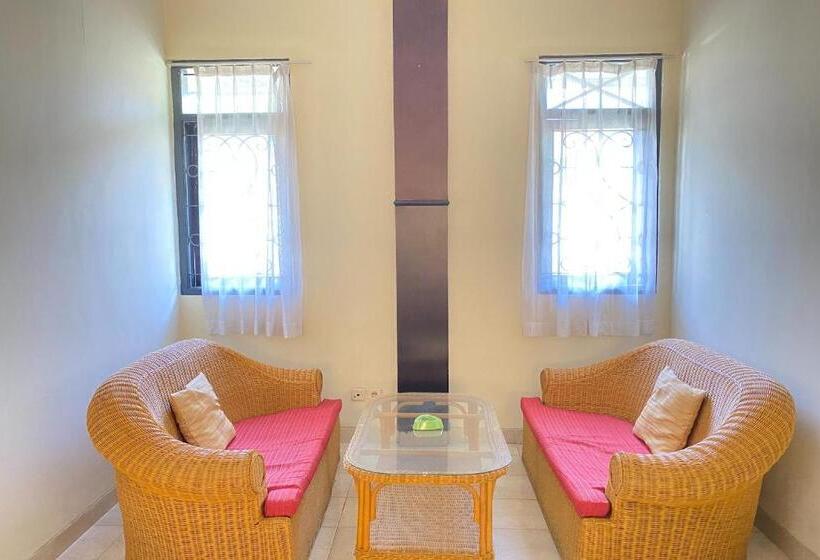 בית מלון כפרי Super Oyo Flagship 90644 Cottage Nalendra Nuansa Nusantara