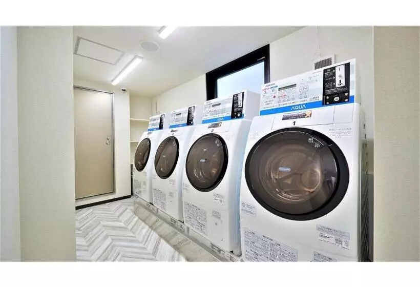 Hotelli Y S Inn Naha Oroku Ekimae