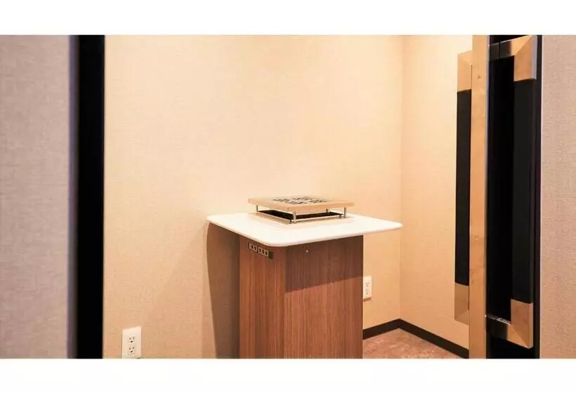 Hotelli Y S Inn Naha Oroku Ekimae