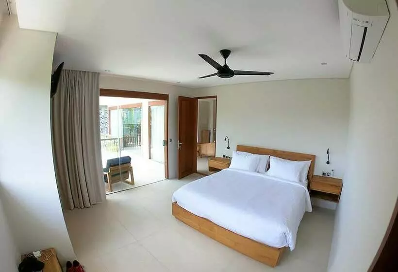 ペンション Arama Villas