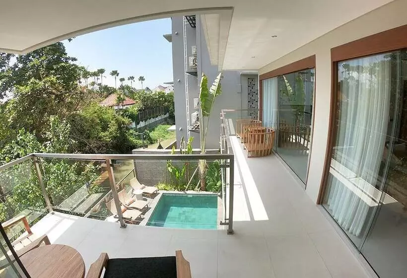 ペンション Arama Villas