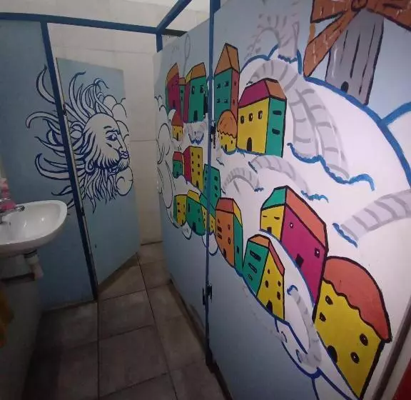 پانسیون Casa Artigas Hostel
