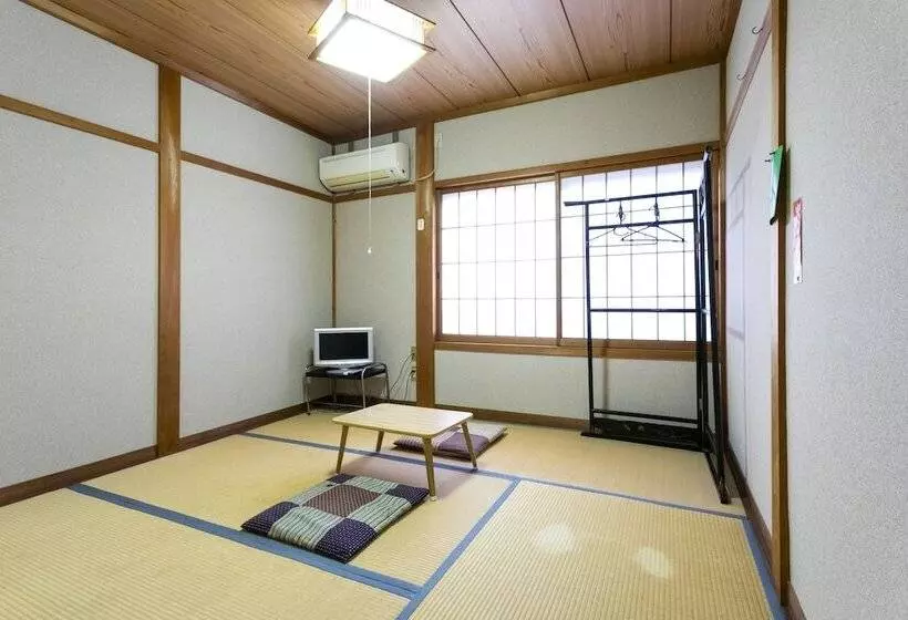 ペンション Komatsu Ryokan