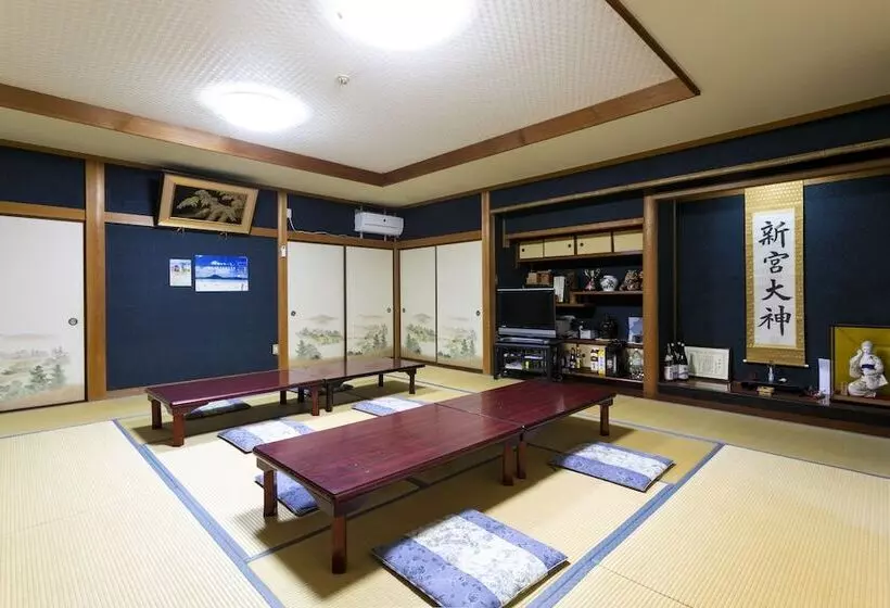 ペンション Komatsu Ryokan