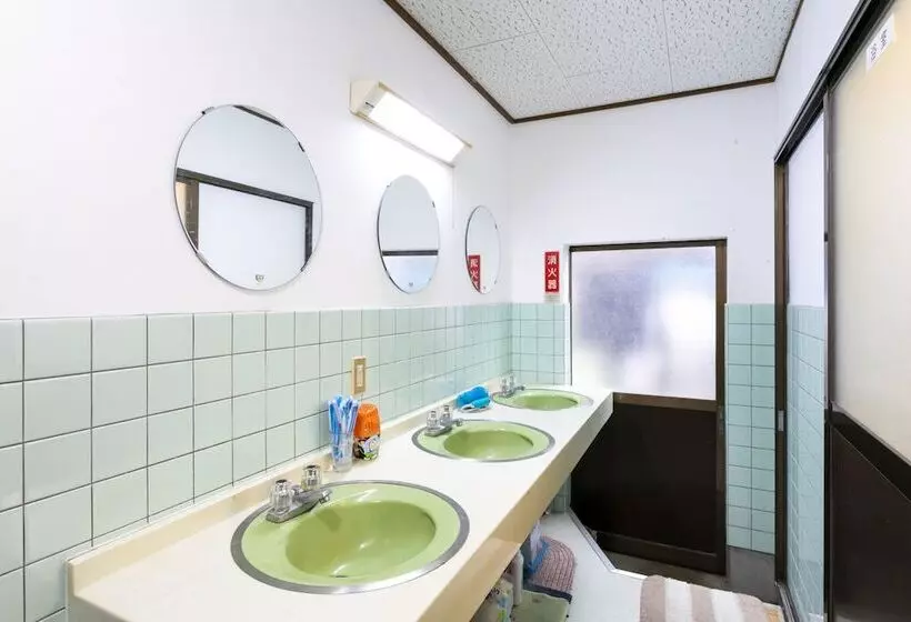 ペンション Komatsu Ryokan