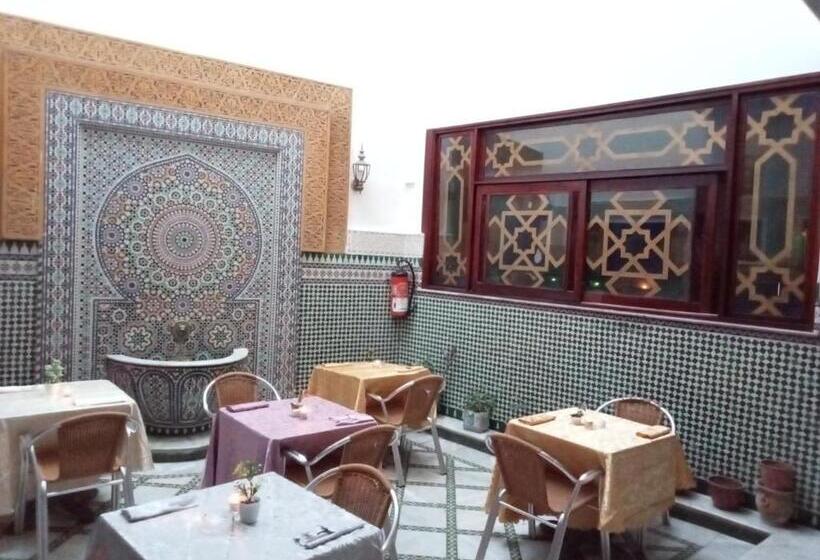 هتل Hôtel Sid El Aidi Médina