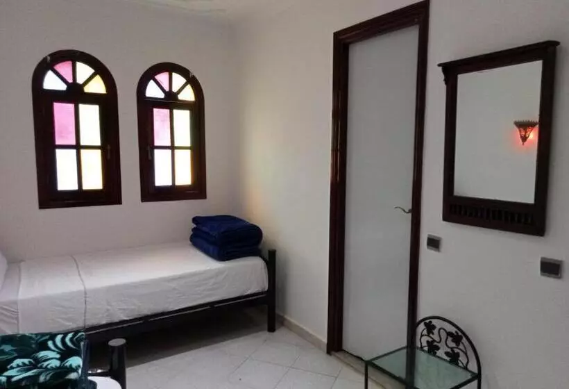 هتل Hôtel Sid El Aidi Médina
