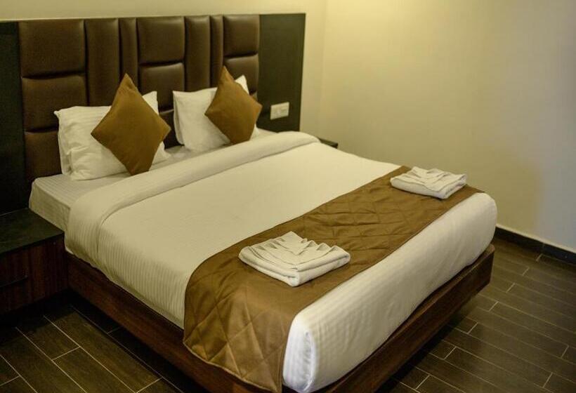 Hotel Istana Resort & Spa