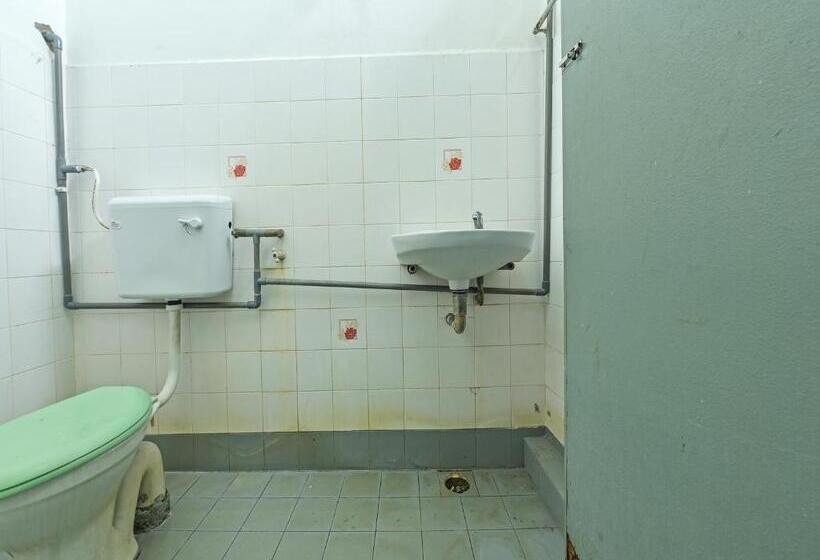 בית מלון כפרי Oyo 90325 Au Homestay