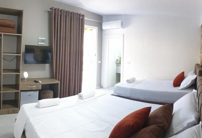 بنسيون Mezzanine Bay