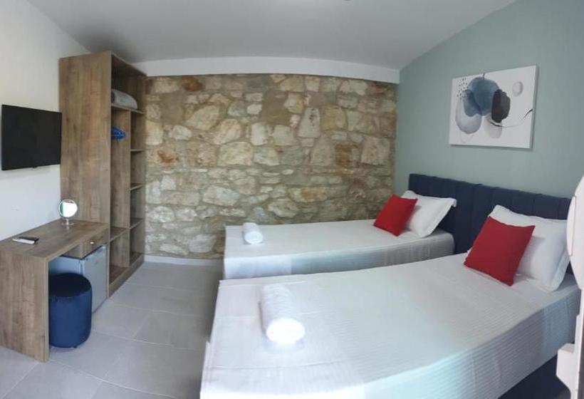 بنسيون Mezzanine Bay