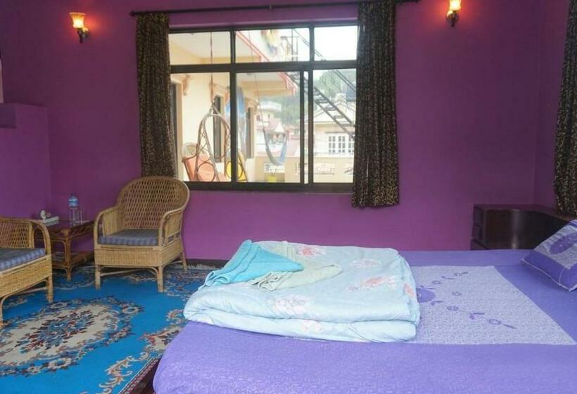 Monkey Bunky 3monkeys Backpacker S Hostel