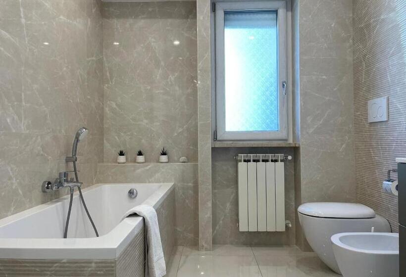 住宿加早餐  The Place Piazza Lauro