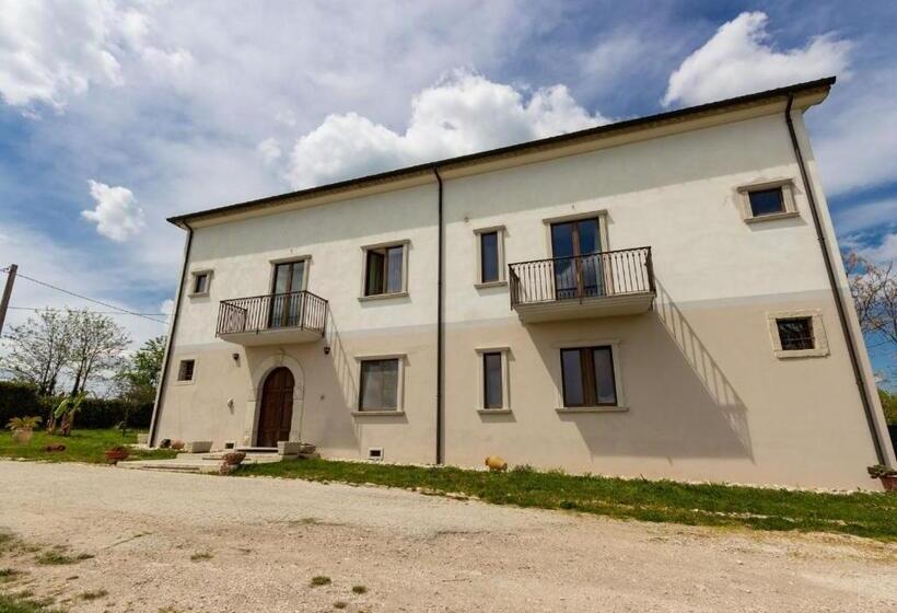 Отель Agriturismo Il Sentiero Degli Ulivi Irpinia