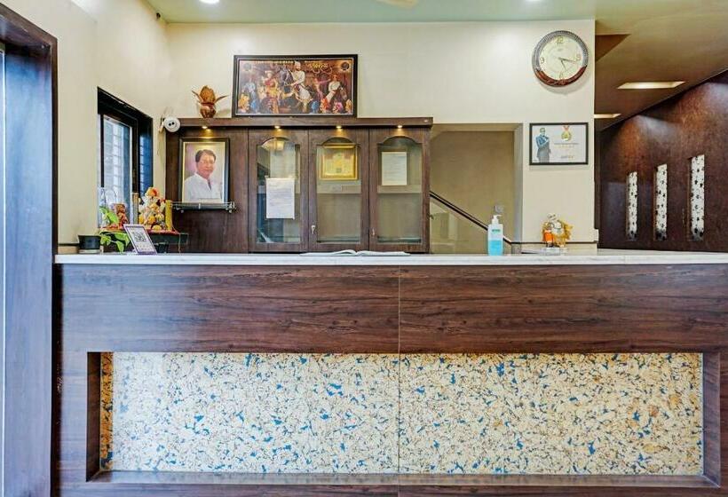 Hotel Collection O 82198  Karishma Palace