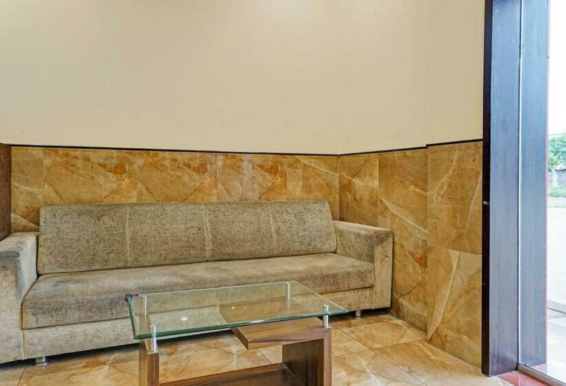 Hotel Collection O 82198  Karishma Palace