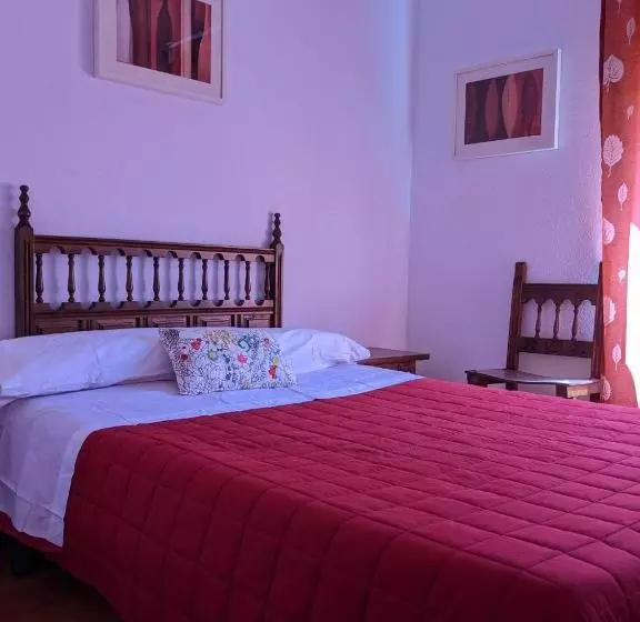 پانسیون Hostal Casa Chore By Gaiarooms