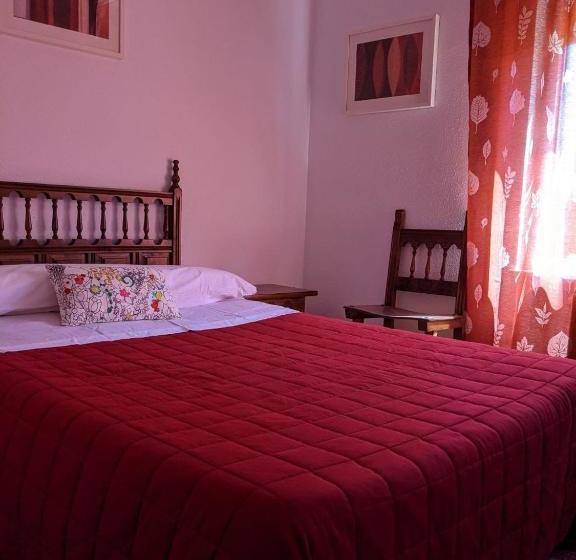 بنسيون Hostal Casa Chore By Gaiarooms