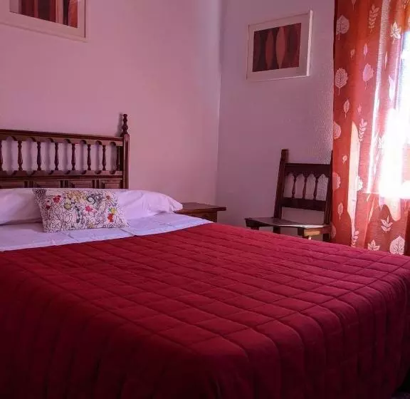 پانسیون Hostal Casa Chore By Gaiarooms