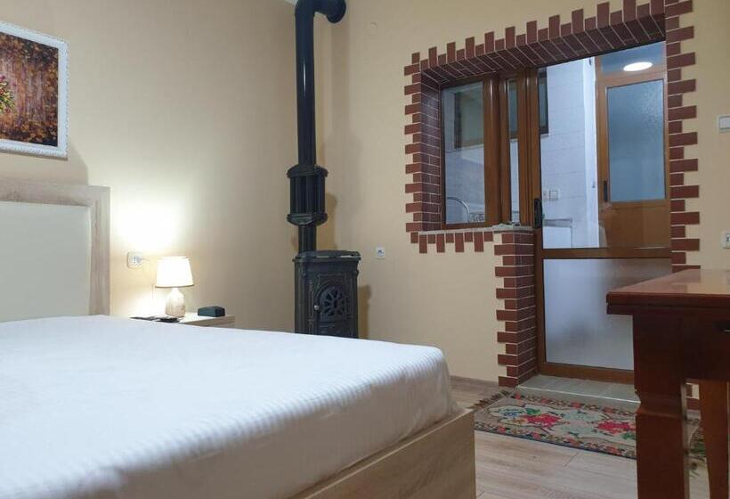 پانسیون Jordhani S House