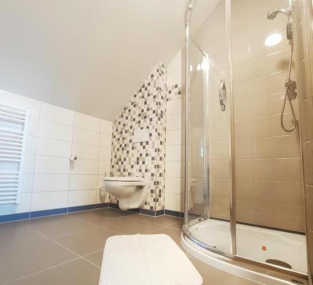 ペンション Kamrovec