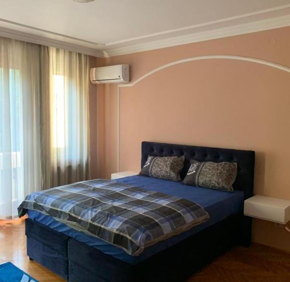 پانسیون Relax And Pool Apartments Novi Sad