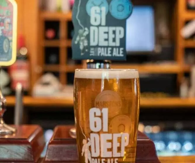 ユースホステル The White Horse Inn