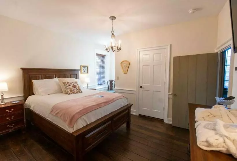 ユースホステル Thomas Rose Inn