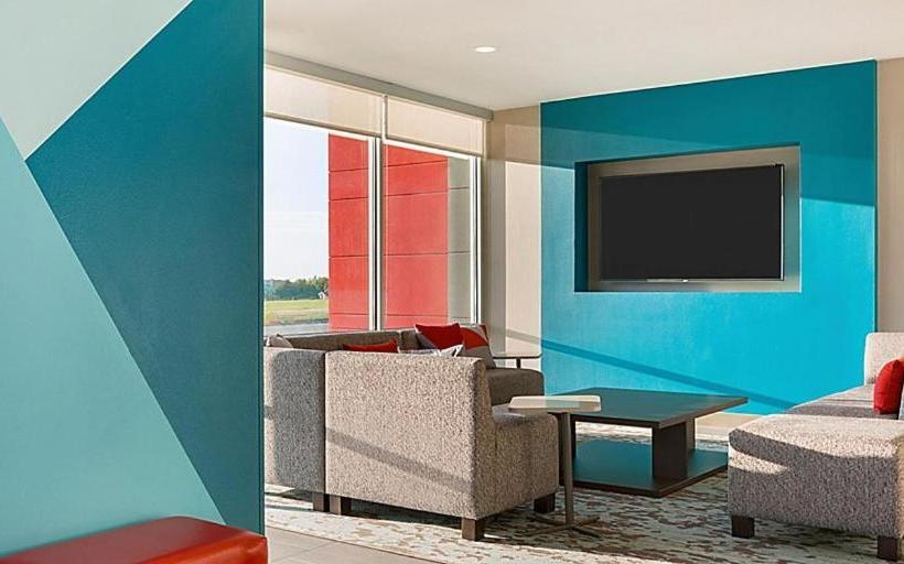 Avid Hotel Fayetteville West