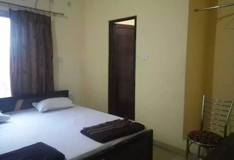 هتل Goroomgo Kashi Inn Varanasi