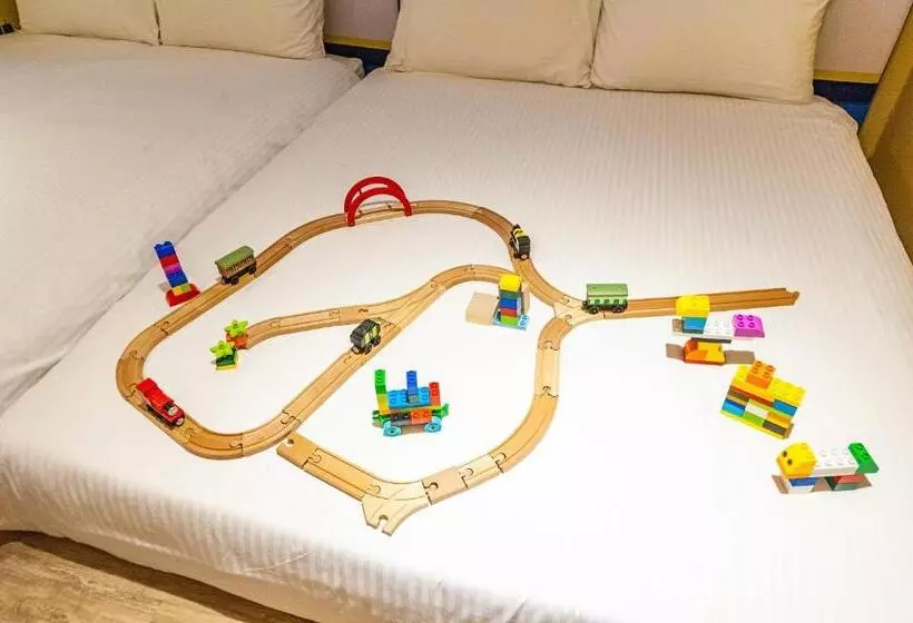 هتل 閣樂親子旅宿kids Fun