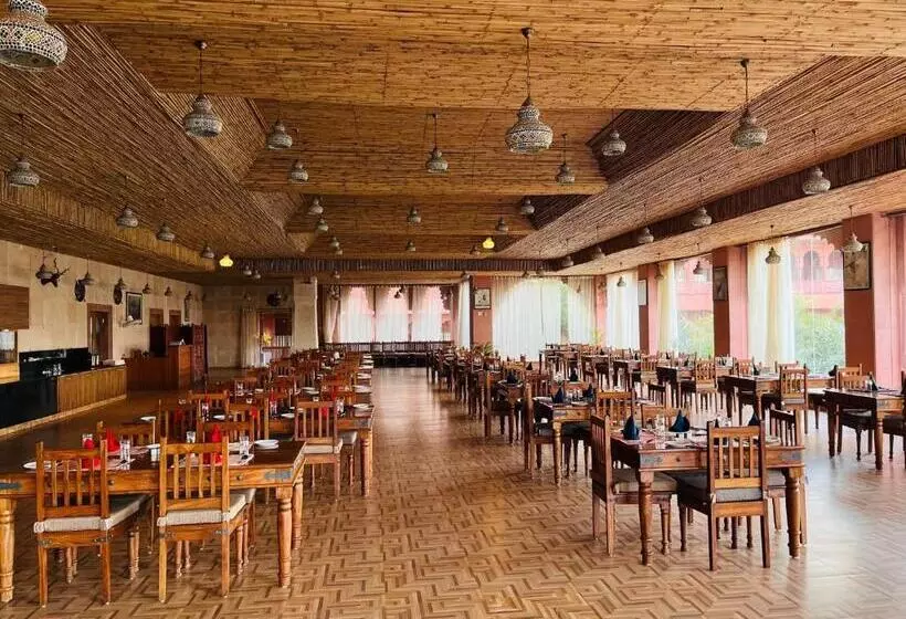 Hotelli Puratan Qila