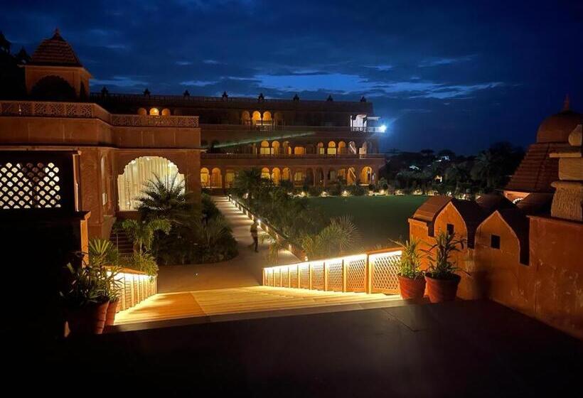 Отель Puratan Qila