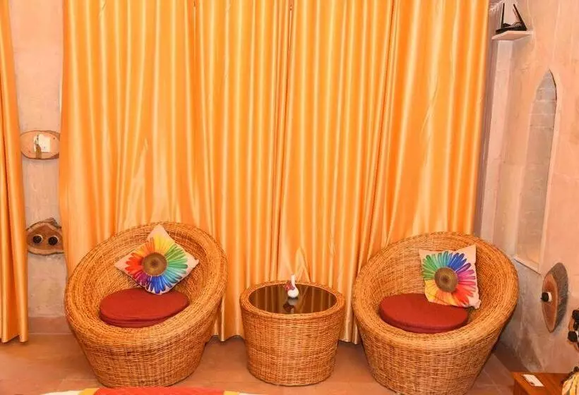 Hotelli Puratan Qila