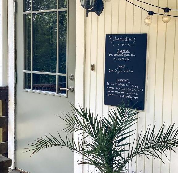 호텔 Rallarhustruns