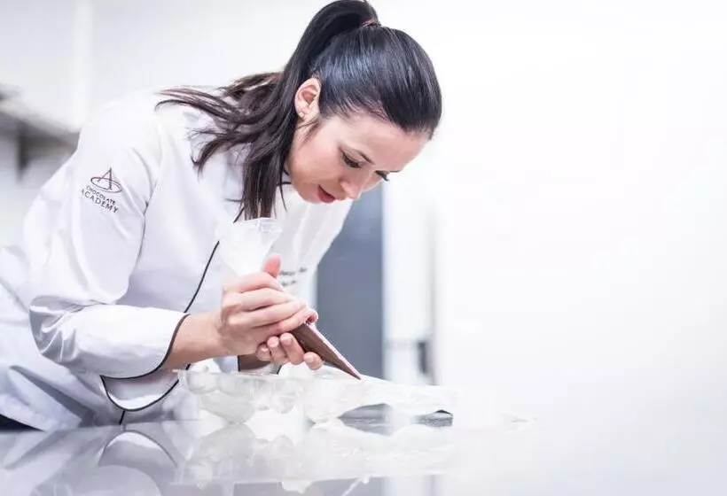 Hotelli Schoko Apartments